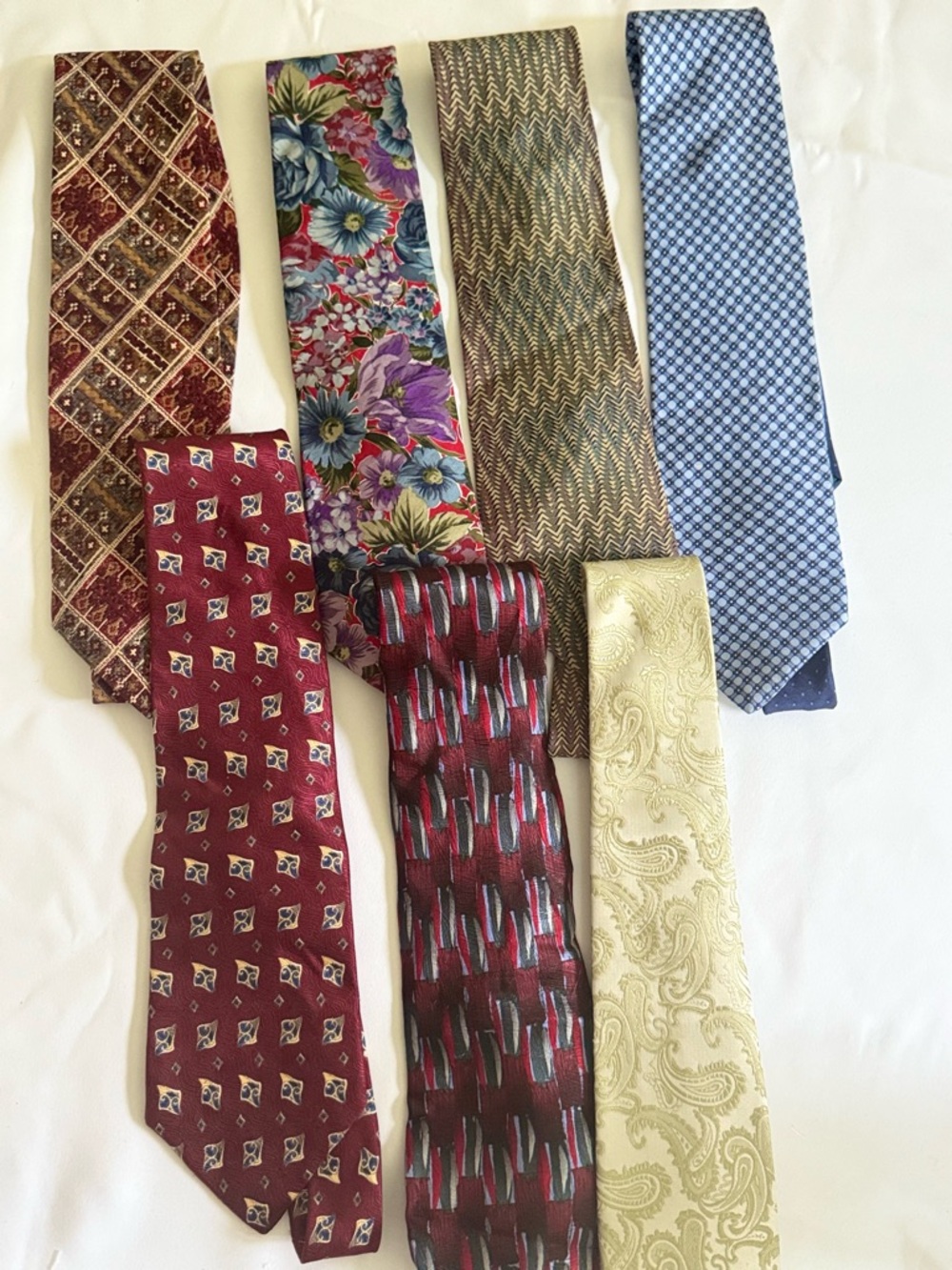 Men’s Assorted Tie Bundle - Good condition - Mostly Silk